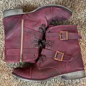 Dolce Vita Combat Boots 9.5